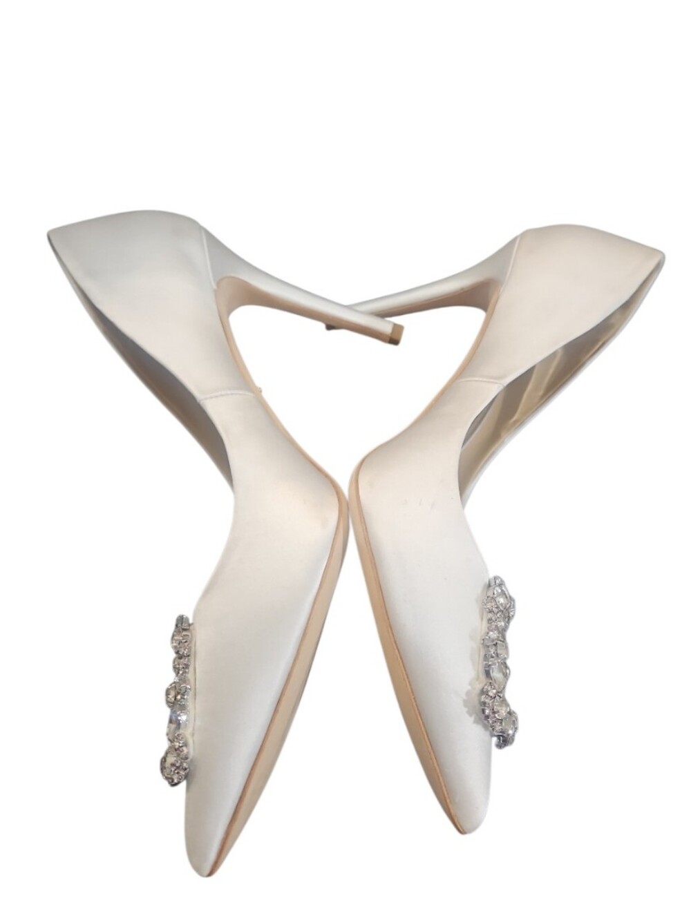 Badgley Mischka Cher Crystal Buckle Satin Pumps White Size 7.5 - Picture 11 of 16